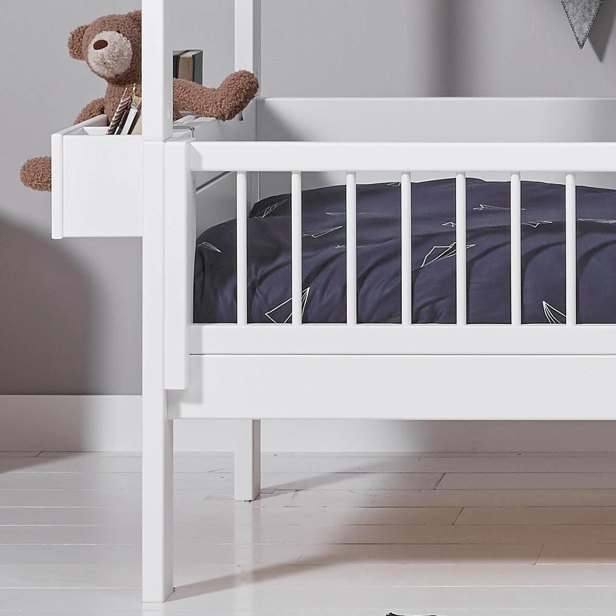 Lifetime 2 in 1 bed Beachhouse V2 with deluxe slatted frame white