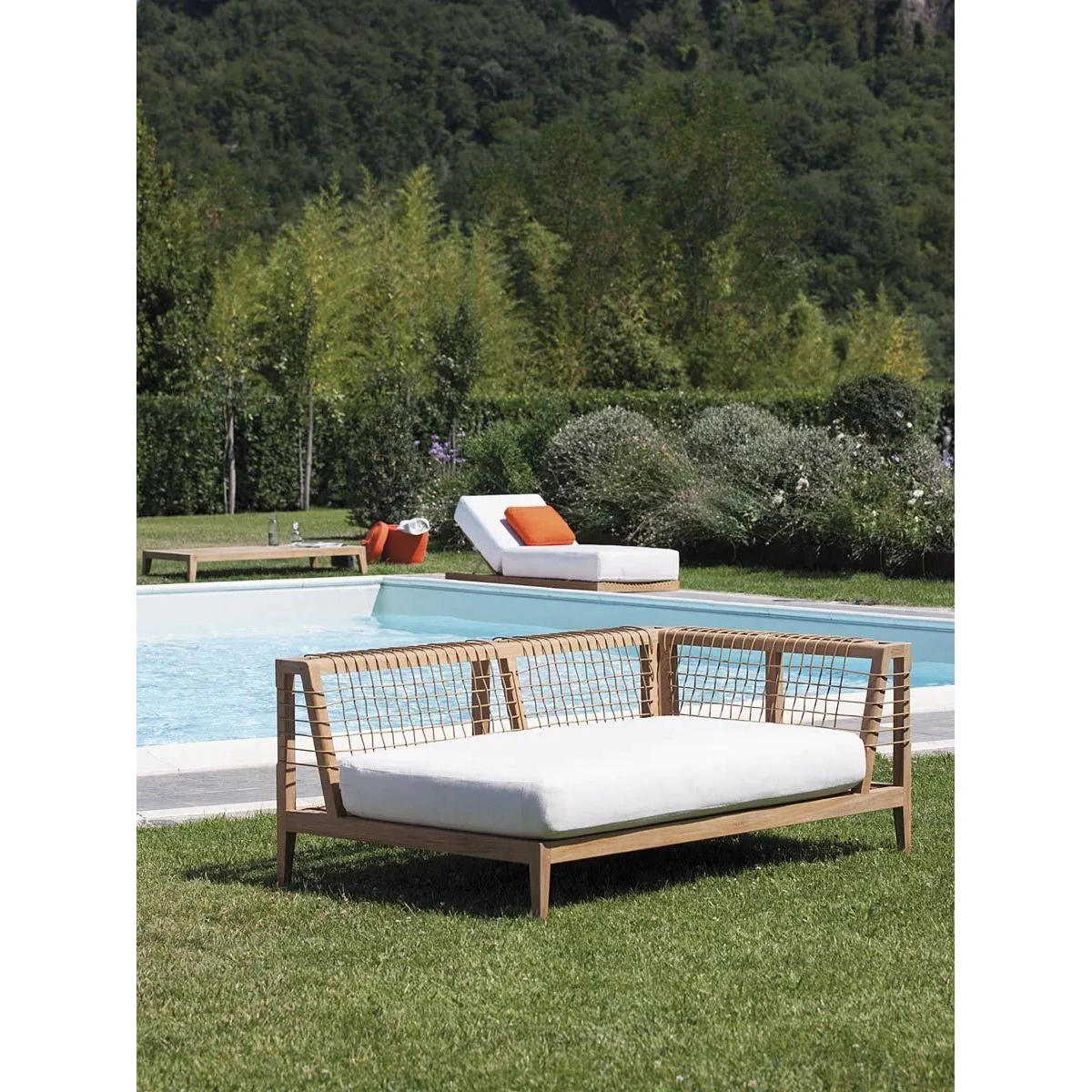 Left Corner Module Synthesis by Unopiù: Teak Wood & Waprolace