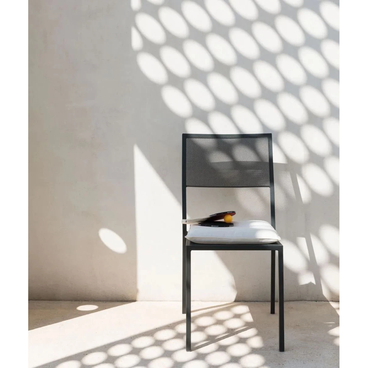 Unopiù Conrad iron stacking chair colour graphite