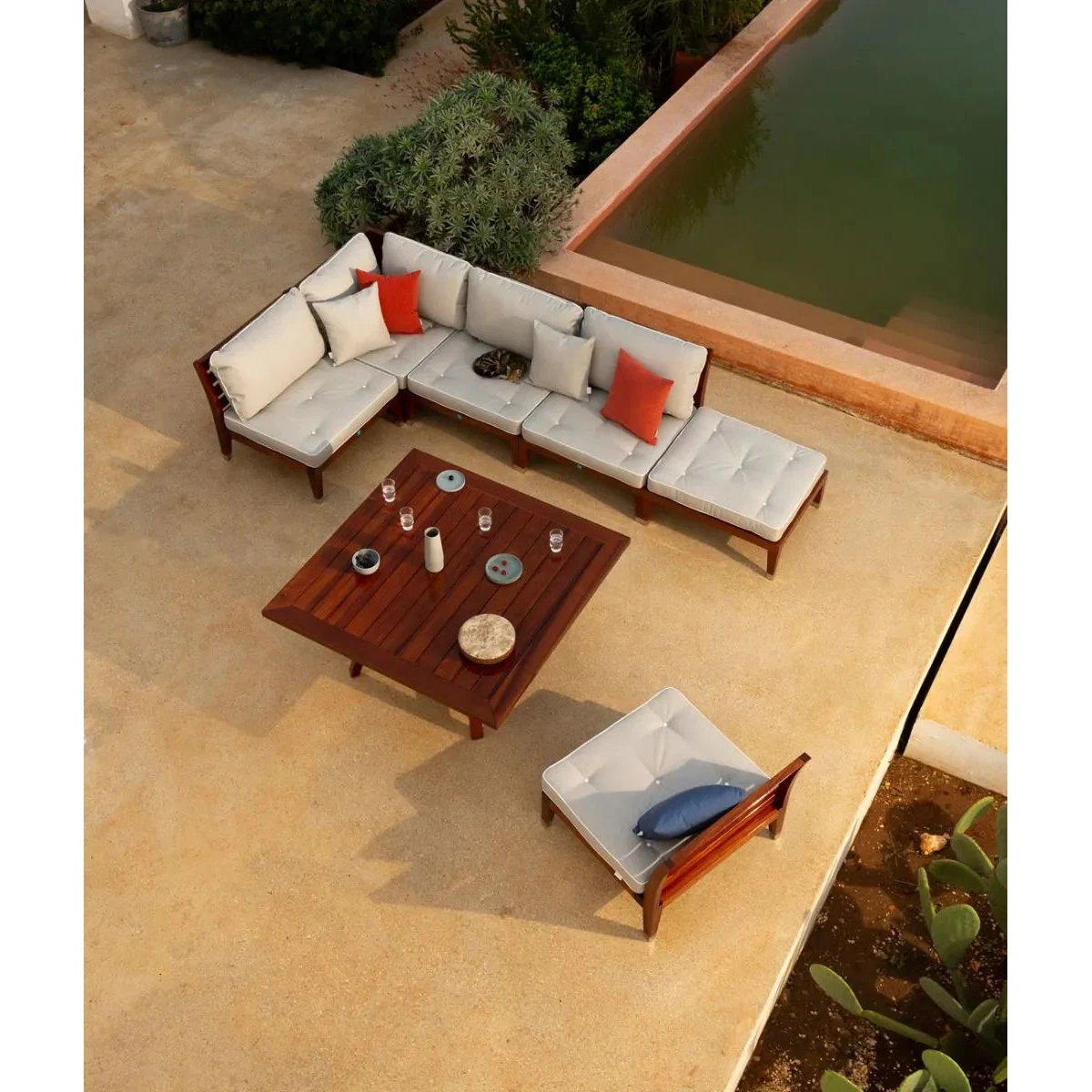 2-Seater Sofa Unopiù C'est la vie - Mahogany Luxury