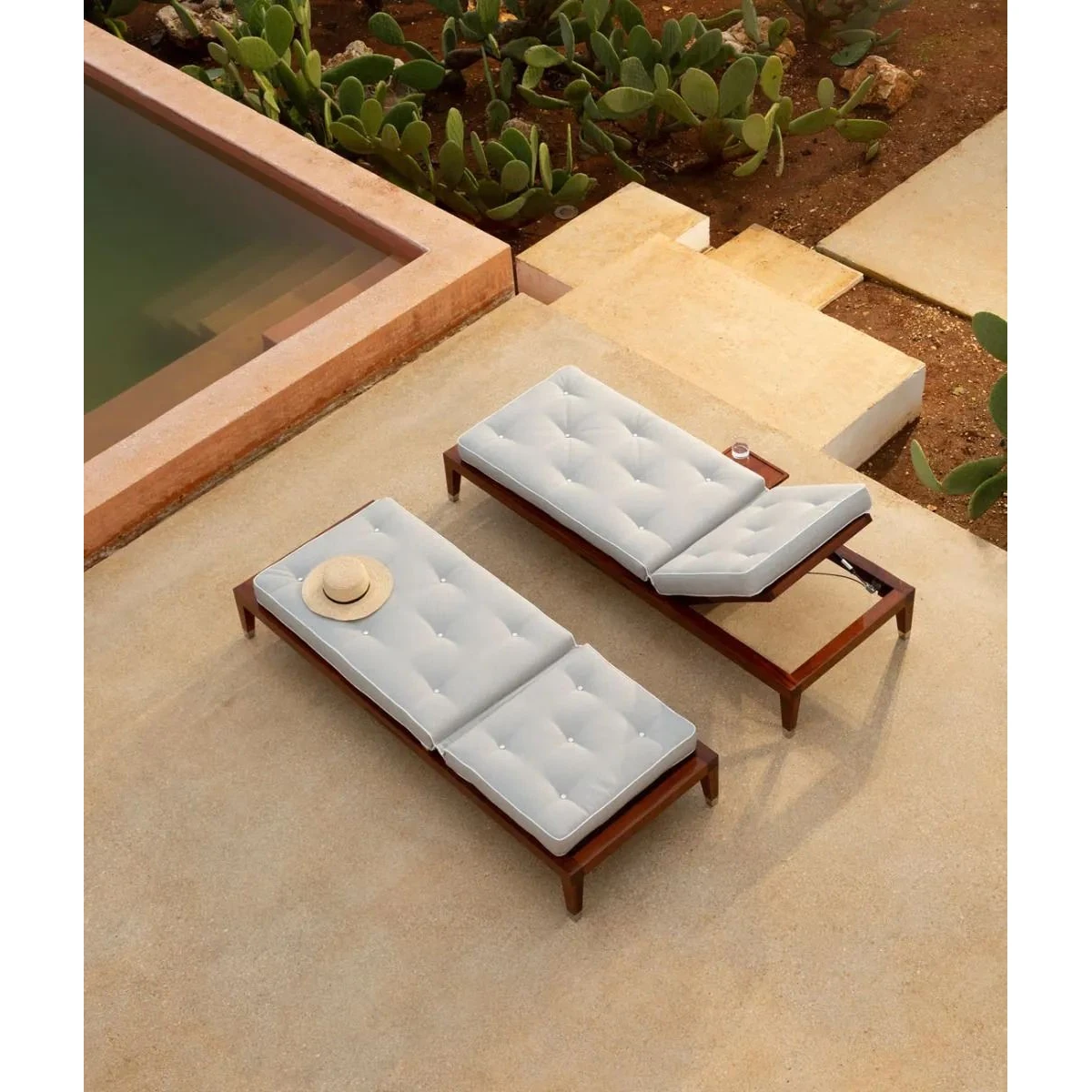 Unopiù C'est la vie - Mahogany Single Sun Lounger Luxury