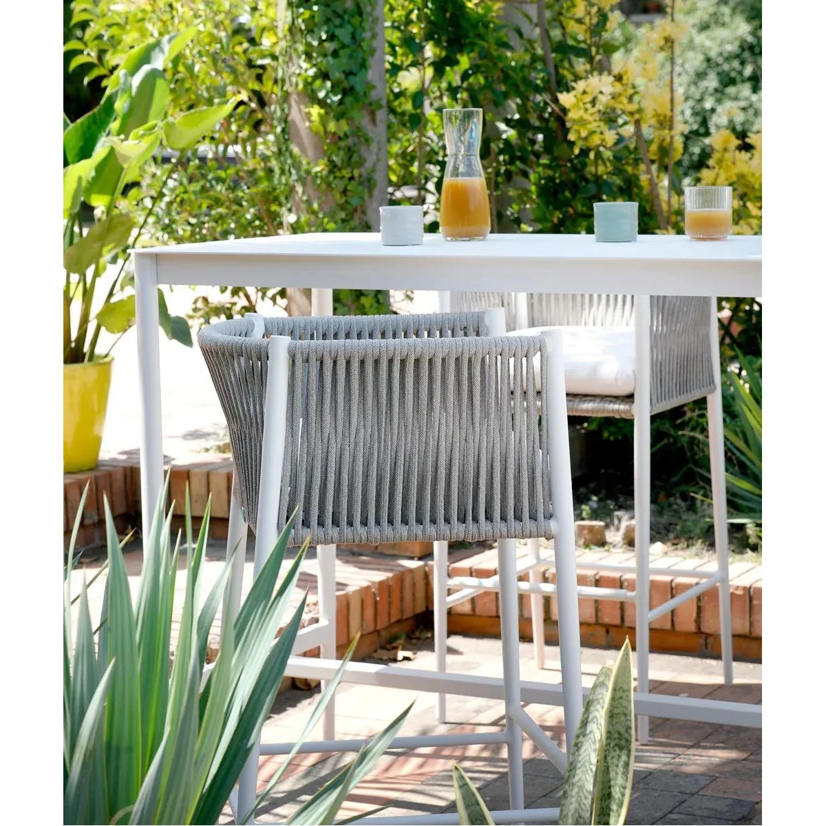 Unopiù Luce Stool - Eleganter Hocker für stilvolle Terrassen