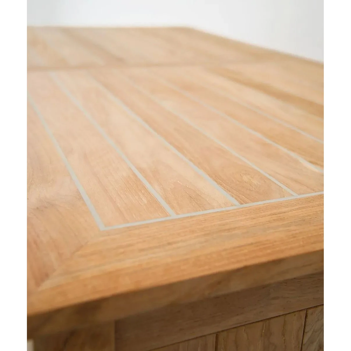 Chelsea Unopiù Teakholz Truhe für Montage