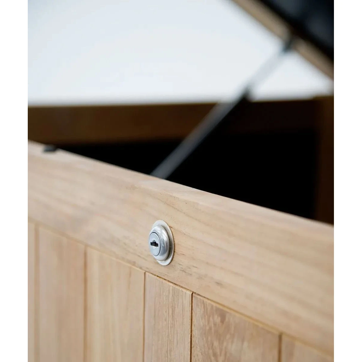 Chelsea Unopiù Teakholz Truhe für Montage