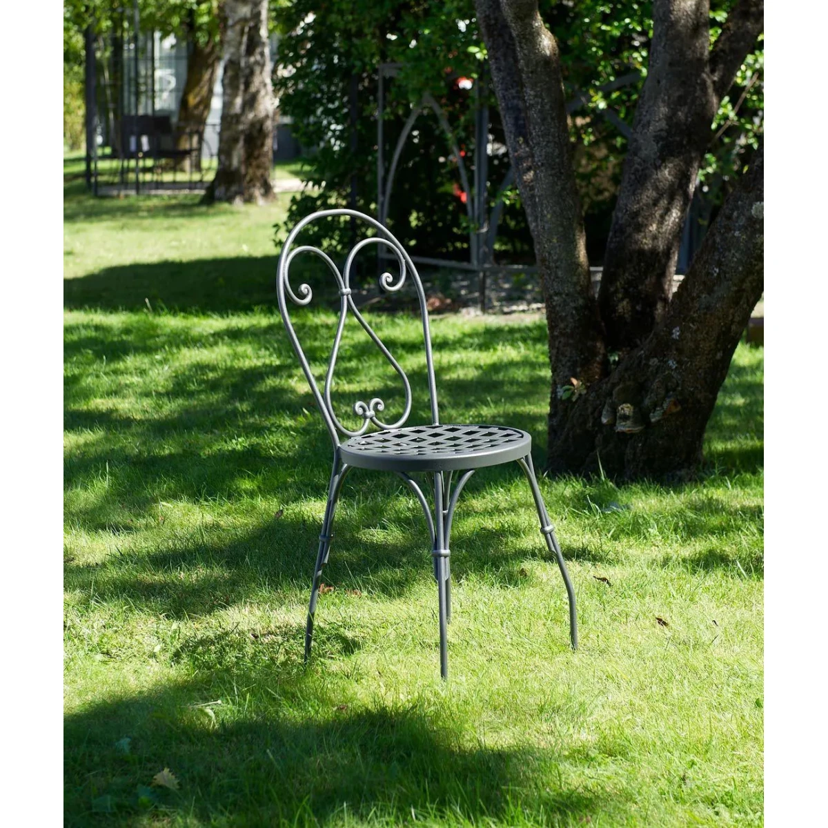Chaise de jardin Aurora Unopiù - Élégance sans coussin d'assise