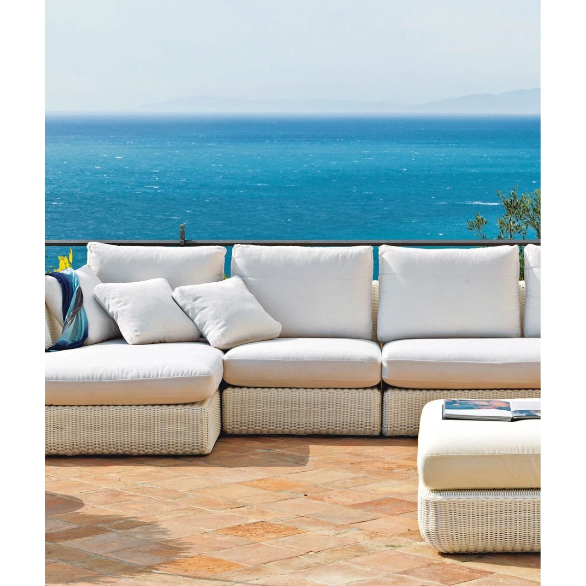 Module de dossier sans coussin d'assise Agorà de Unopiù en WaProLace en blanc