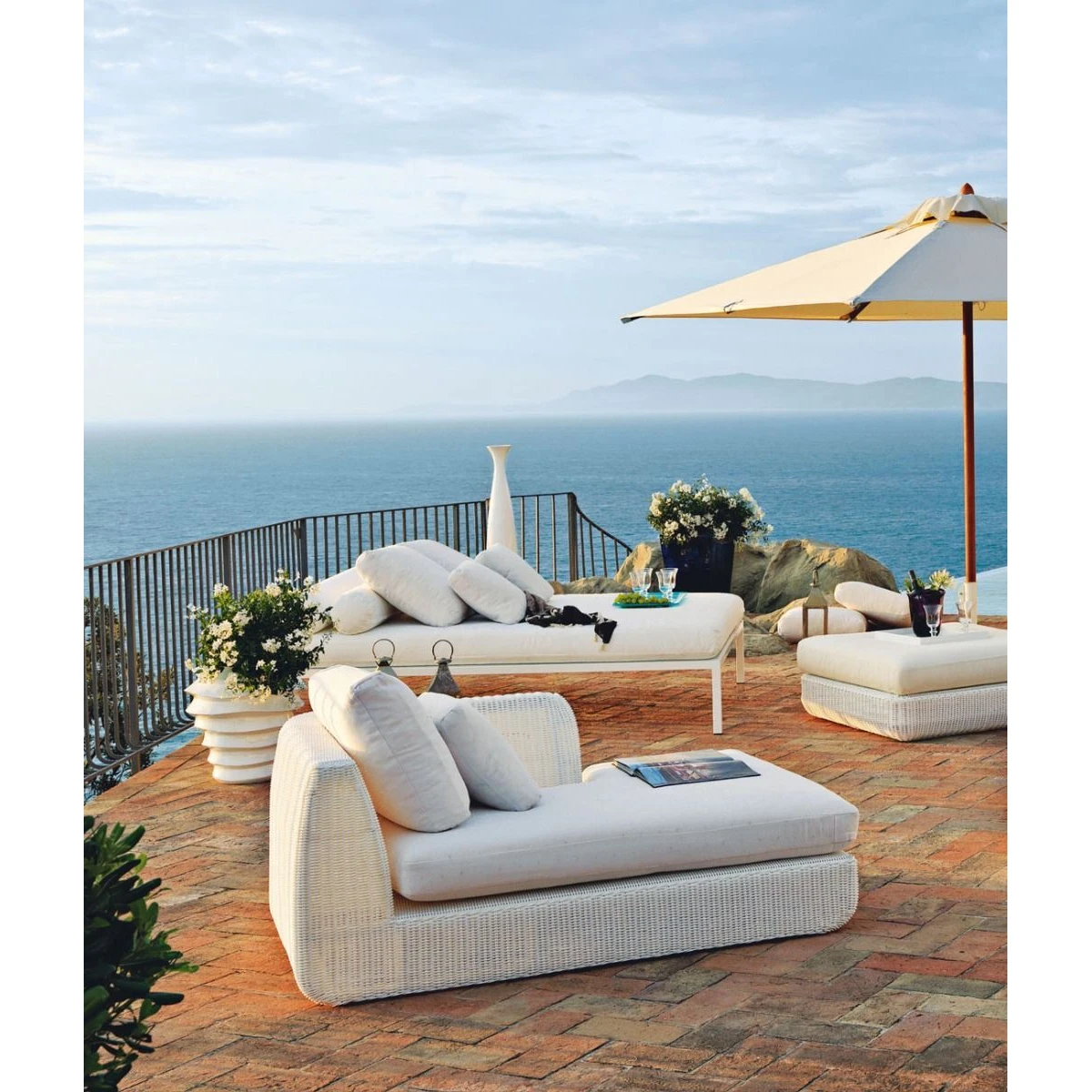 Modulo lounge sinistro Agorà senza cuscino di seduta in WaProLace di Unopiù in bianco