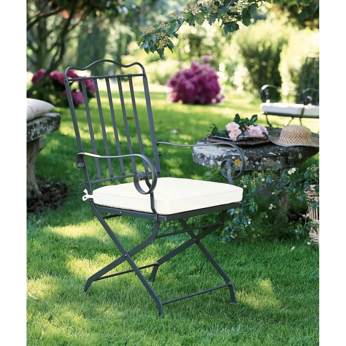 Poltroncina Toscana Unopiù pieghevole di ferro grafite – Design piccolo pieghevole