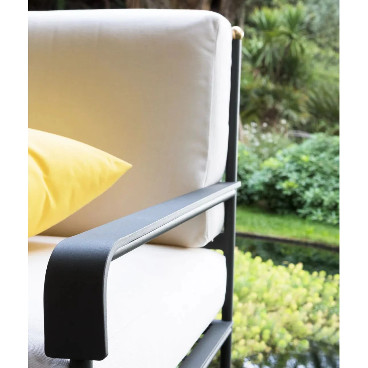 Canapé Toscana Unopiù ( uniquement structure) en fer graphite – Gartensofa