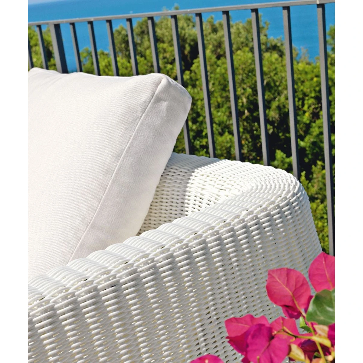 3-sitziges Sofa ohne Sitzkissen Agorà aus Waprolace von Unopiù in weiss ohne Kissen