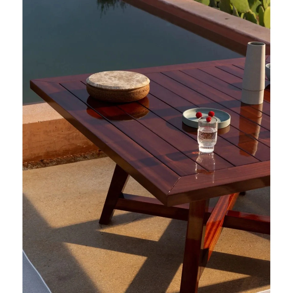 Unopiù C'est la vie Square Mahogany Table - Luxury Outdoor