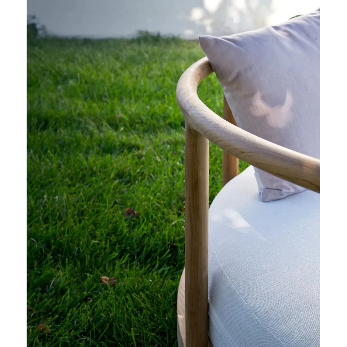 Îlot Pevero Unopiù : Mobilier de Jardin Luxueux et Durable