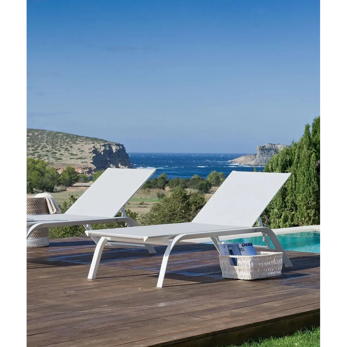 Hochwertige Unopiù Panarea Liege aus Aluminium - Weißer Bezug