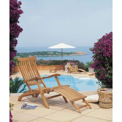 Titanic folding deckchair by Unopiù made of teak