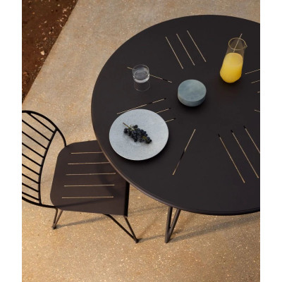 Garden furniture set table and chairs Ariete by Unopiù in bronze iron
