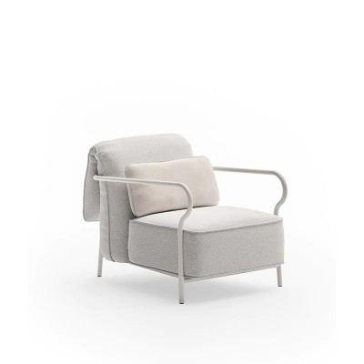 Fauteuil Salò Unopiù en tissu Nuvola et structure alu sable