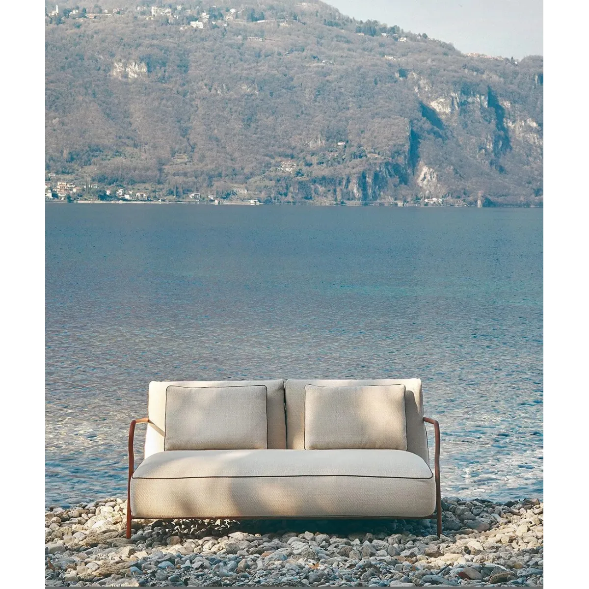 Salò Unopiù 2-Seater Sofa in Nuvola Fabric with Sand Alu Frame