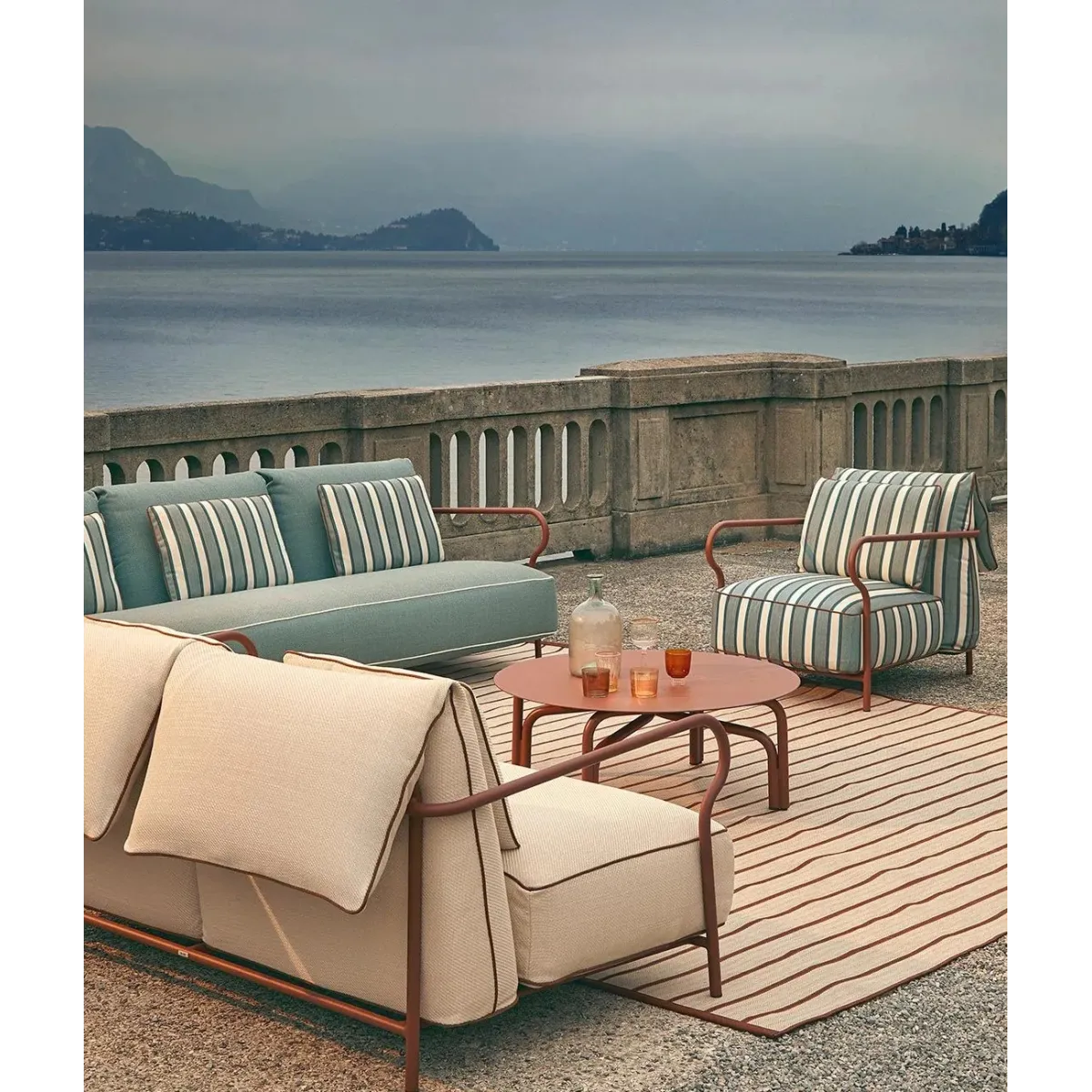 Salò Unopiù 3-Seater Sofa in Nuvola Fabric with Sand Alu Frame
