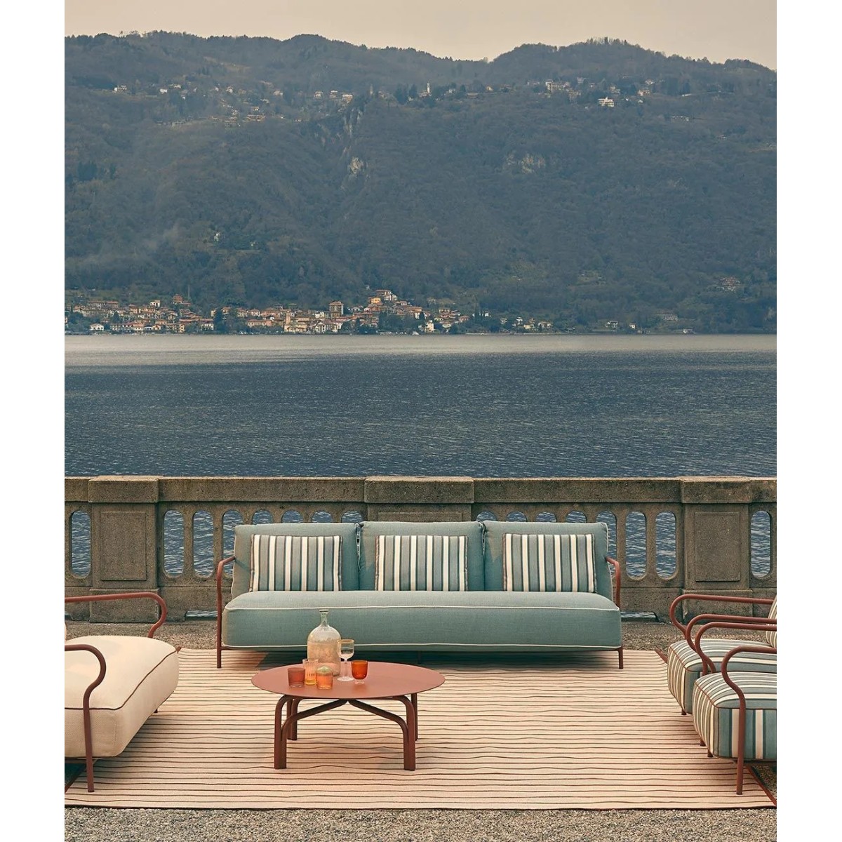 Salò Unopiù 3-Seater Sofa, Nuvola fabric, sand Alu tube frame, seat/back cushions