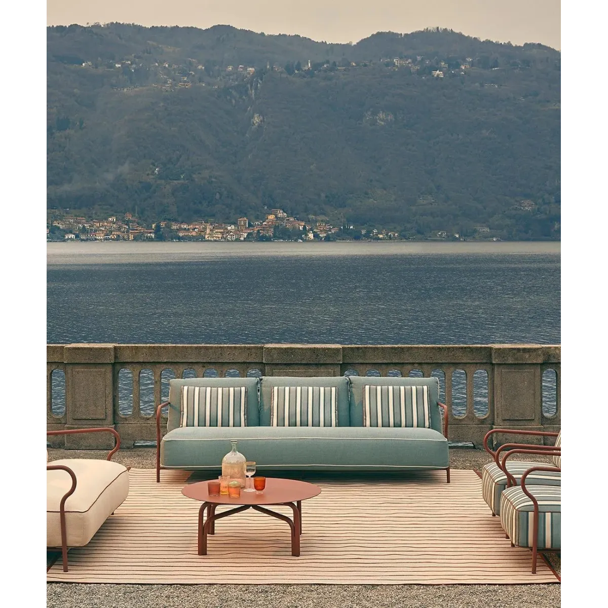 Salò Unopiù 3-Seater Sofa in Nuvola Fabric with Sand Alu Frame