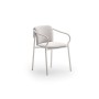 Sedia Salò Unopiù: Comfort e Stile in Alluminio Color Sabbia
