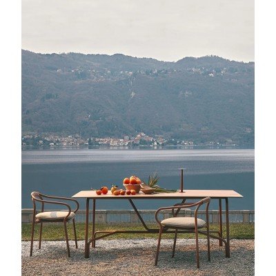 Salò rectangular table aluminium 203 cm by Unopiù, sand-coloured tubular aluminium frame