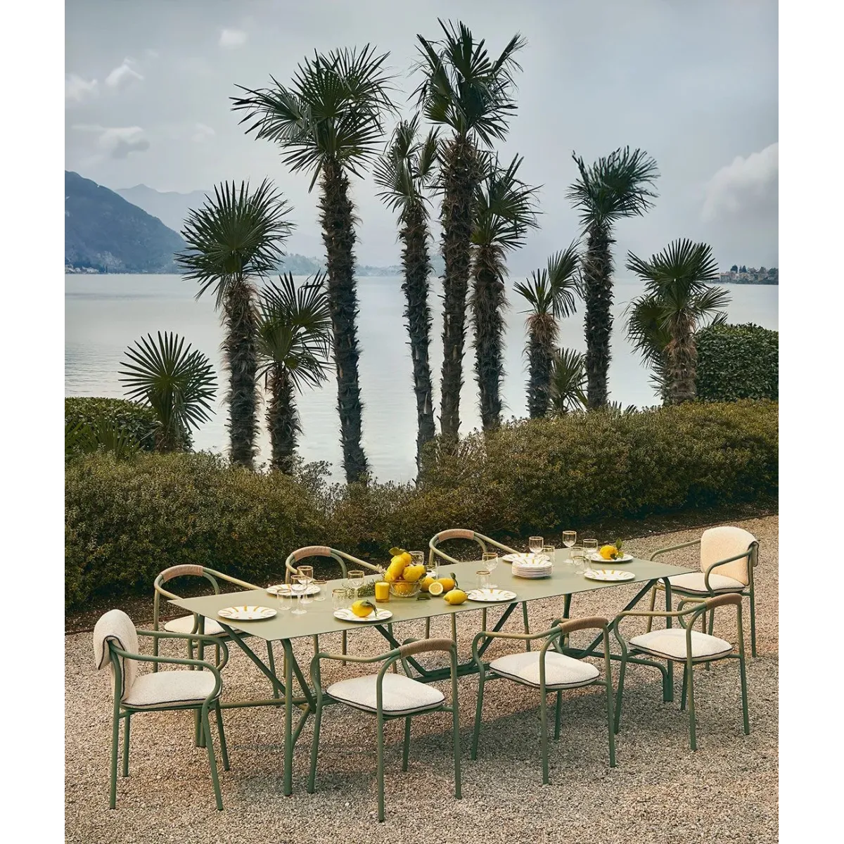 Salò Rectangular Table 279 cm - Sand-Coloured Aluminium Frame by Unopiù