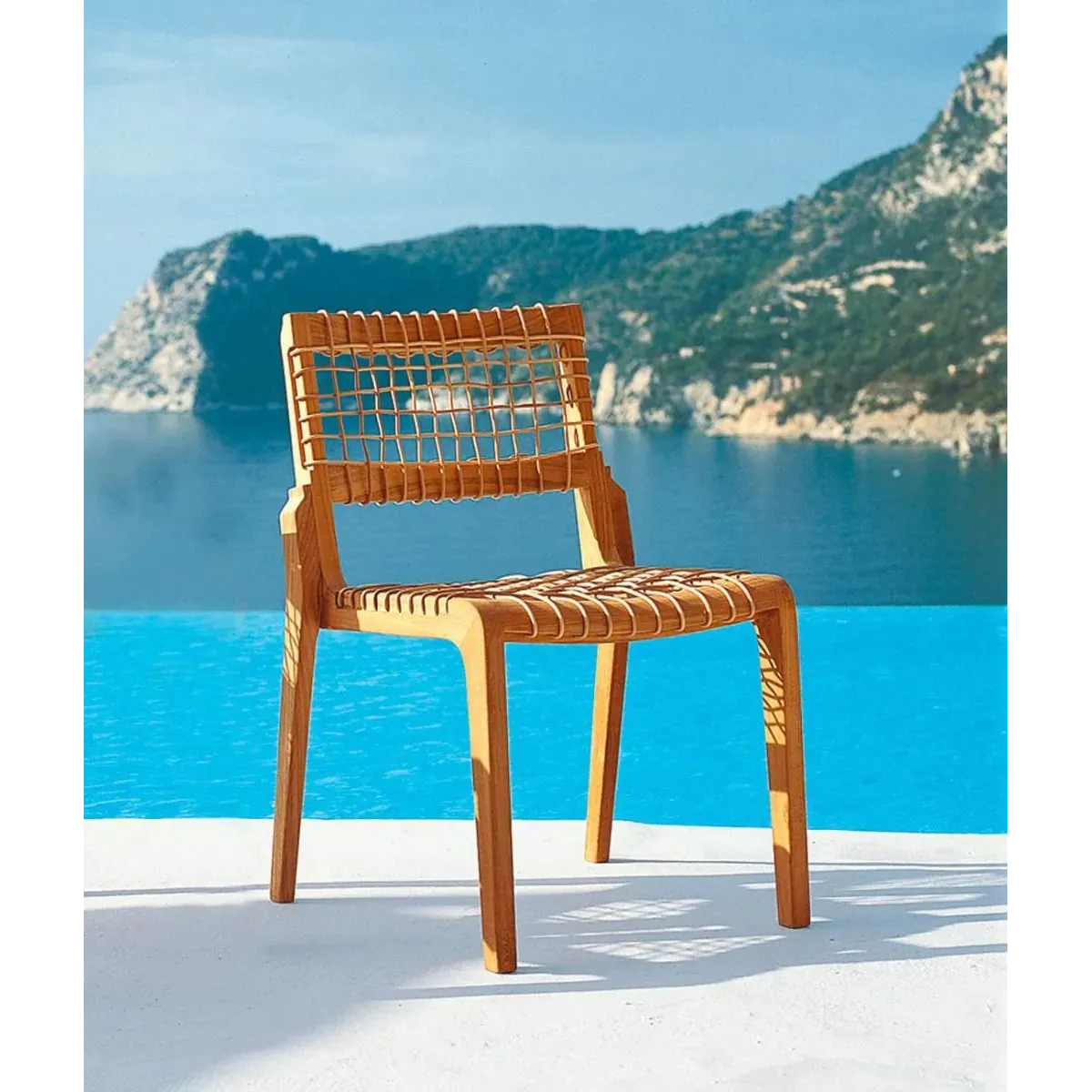 Synthesis Chair by Unopiù  with cushion - Elegant Teak & Waprolace Design